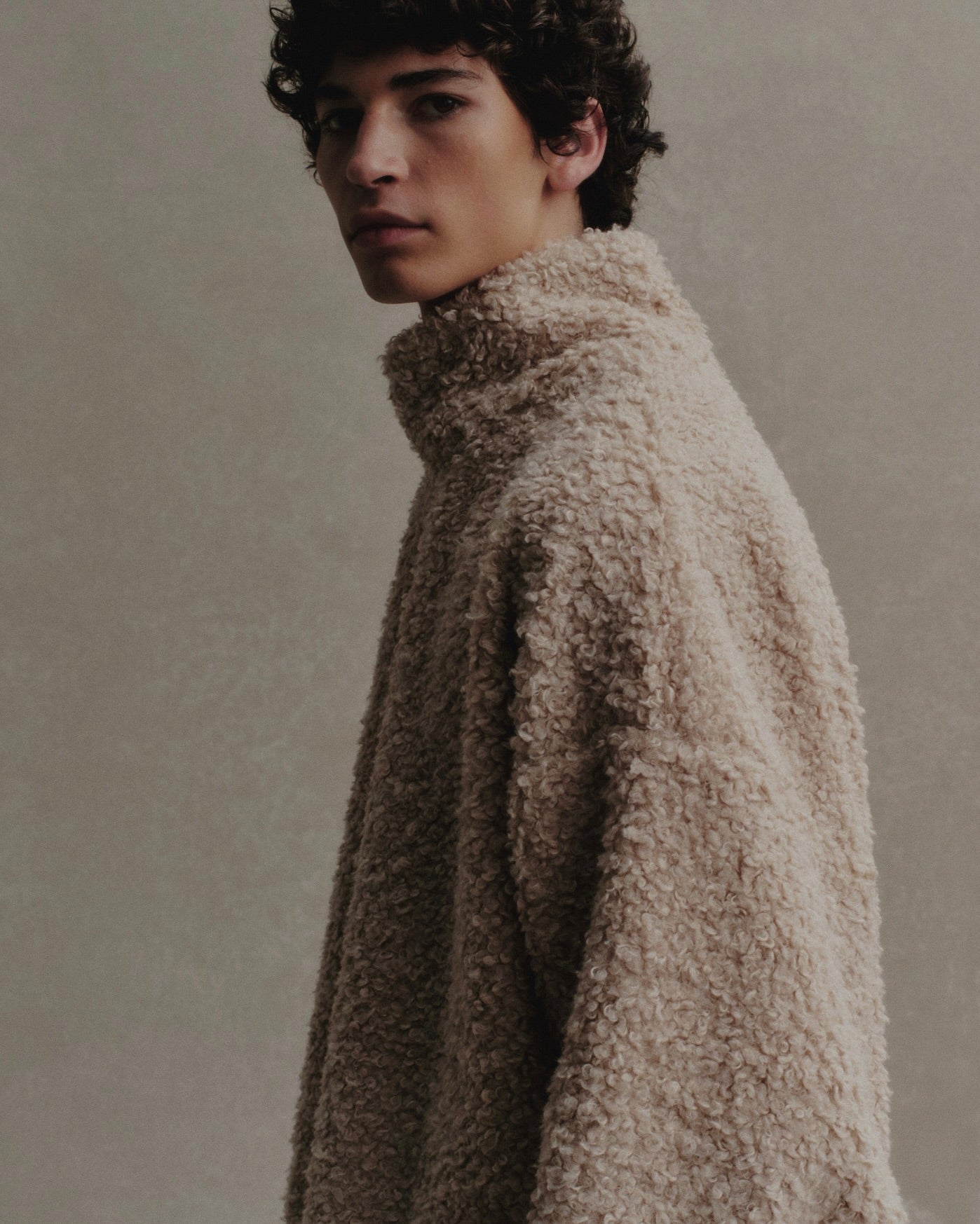 High Neck Pullover